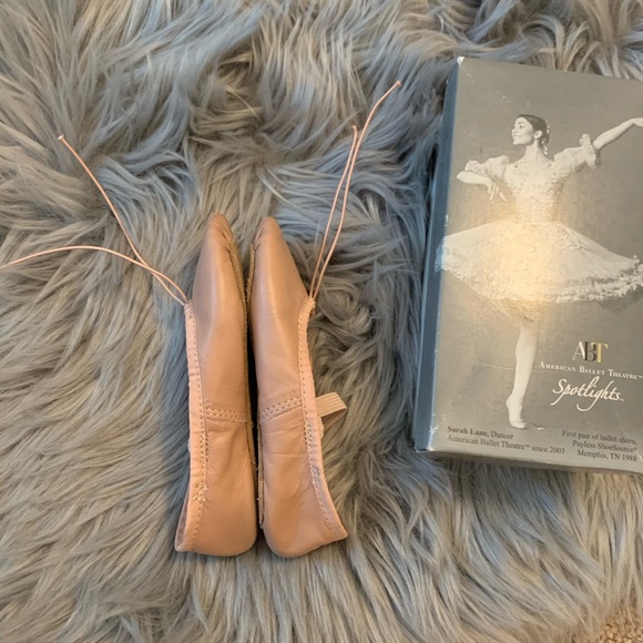 Ballet shoes 🩰 - Picture 7 of 7